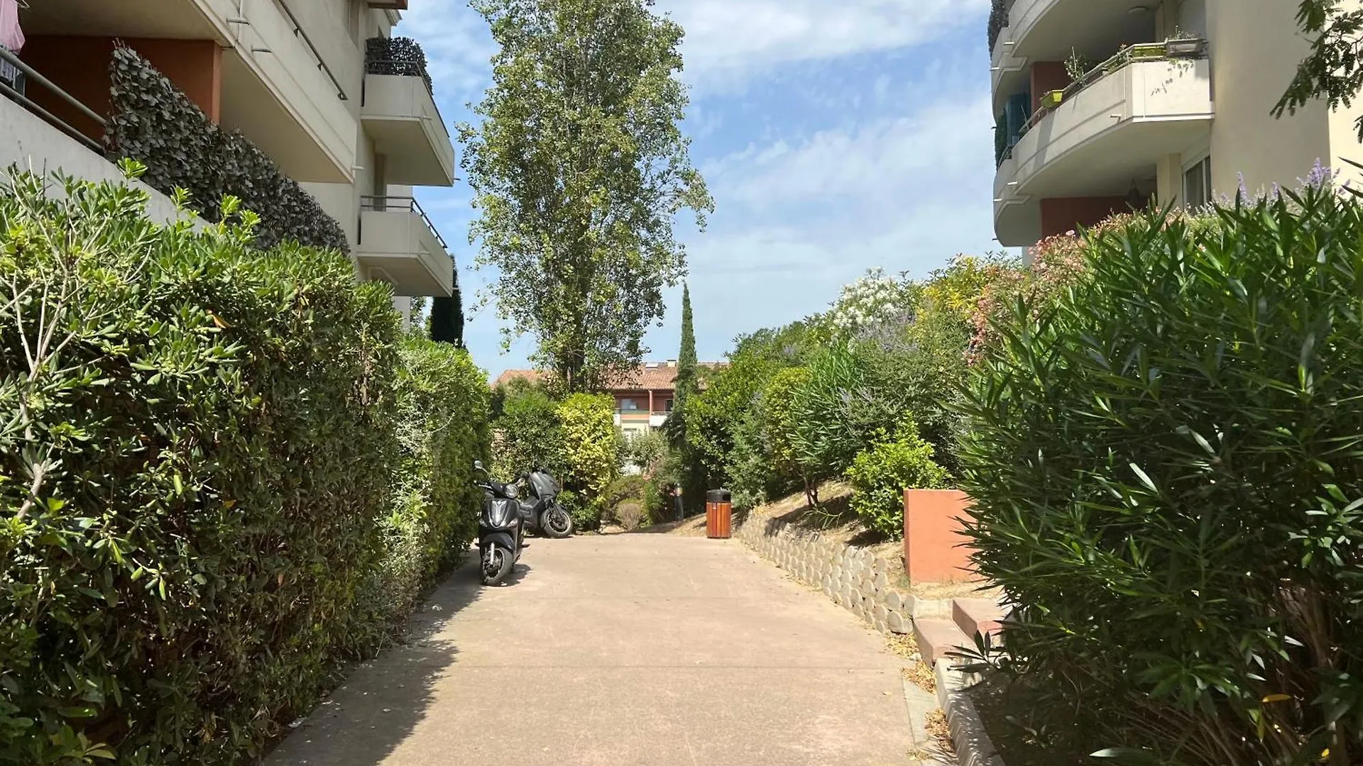 Marseille Superbe T2 Confort & Elegance Parking Prive & Piscine Frankrike